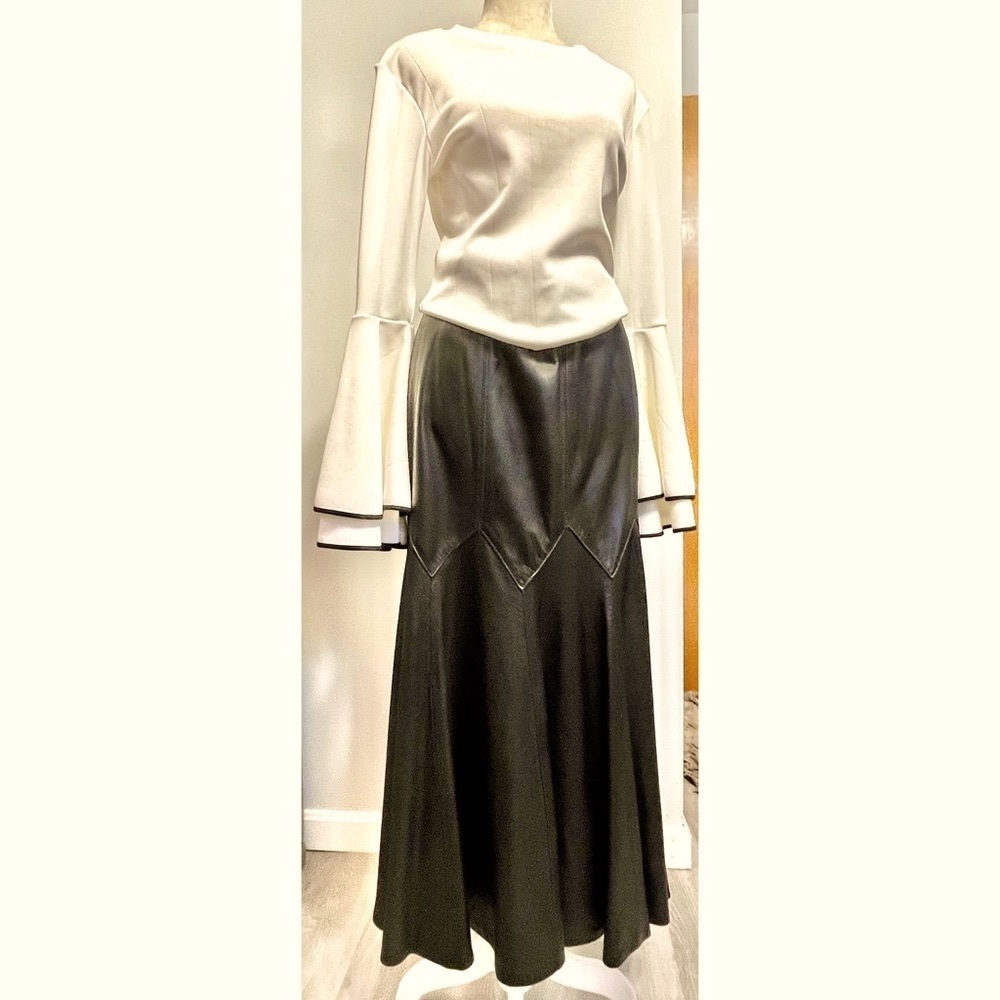 Black leather '90s midi maxi skirt  tapered waist to flare back zipper-Size 4 - Picture 6 of 8